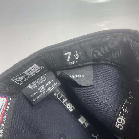 New Era 59Fifty Authentic MLB Boston Red Sox Embroidered Socks Men's Fitted Cap - Picture 8 of 9